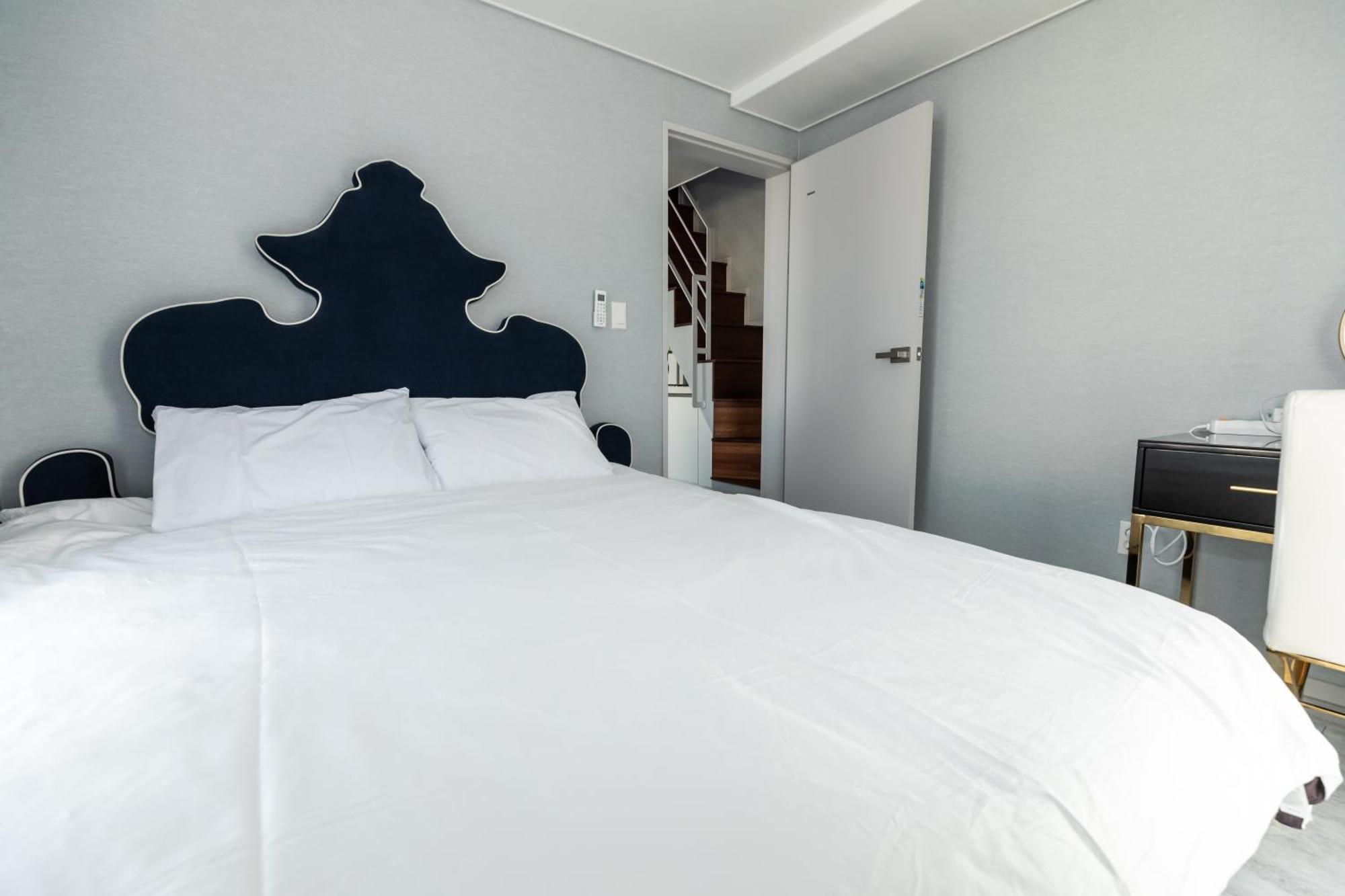 La Vie Est Belle Hotel Incheon Room photo