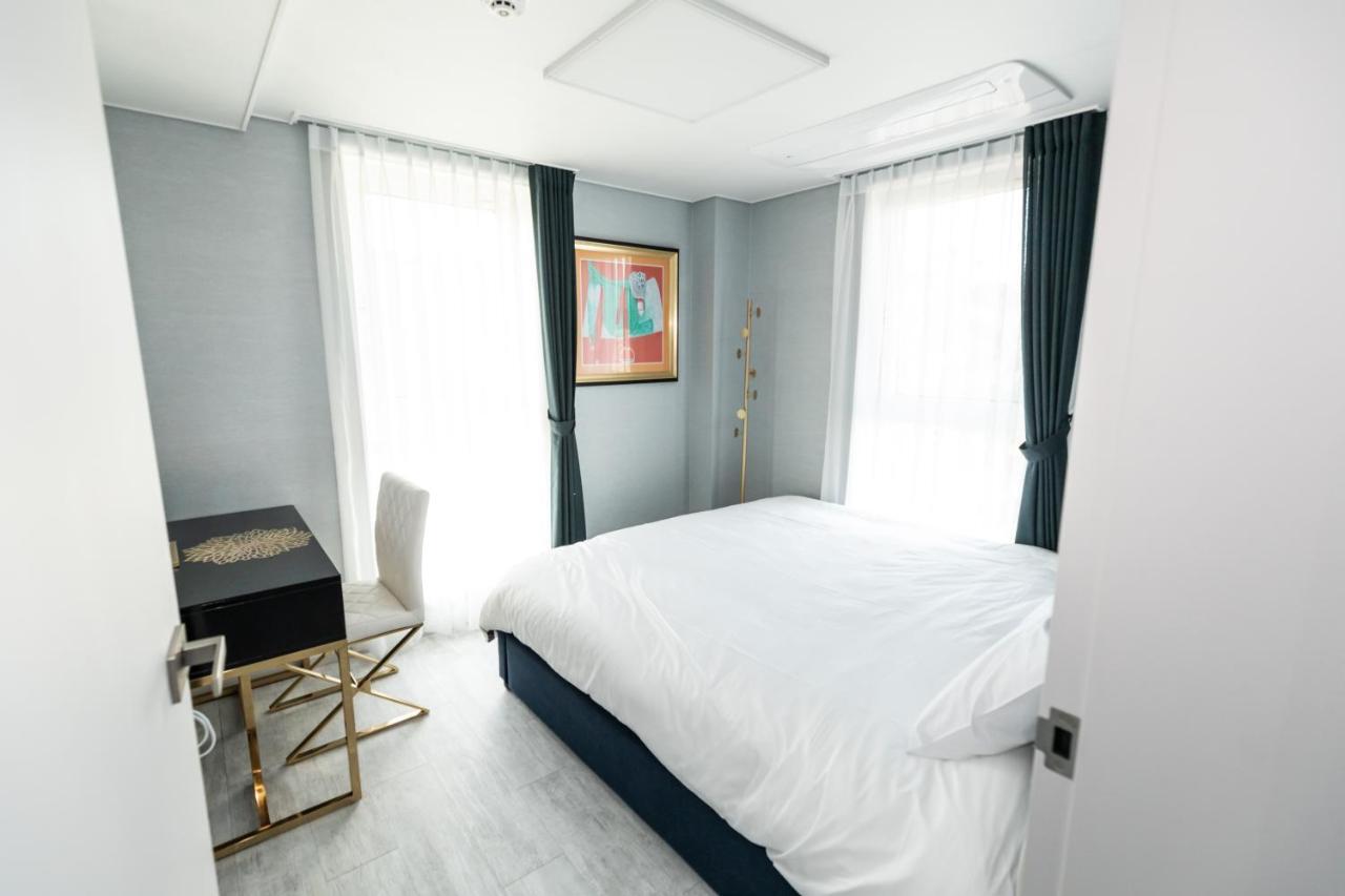 La Vie Est Belle Hotel Incheon Exterior photo