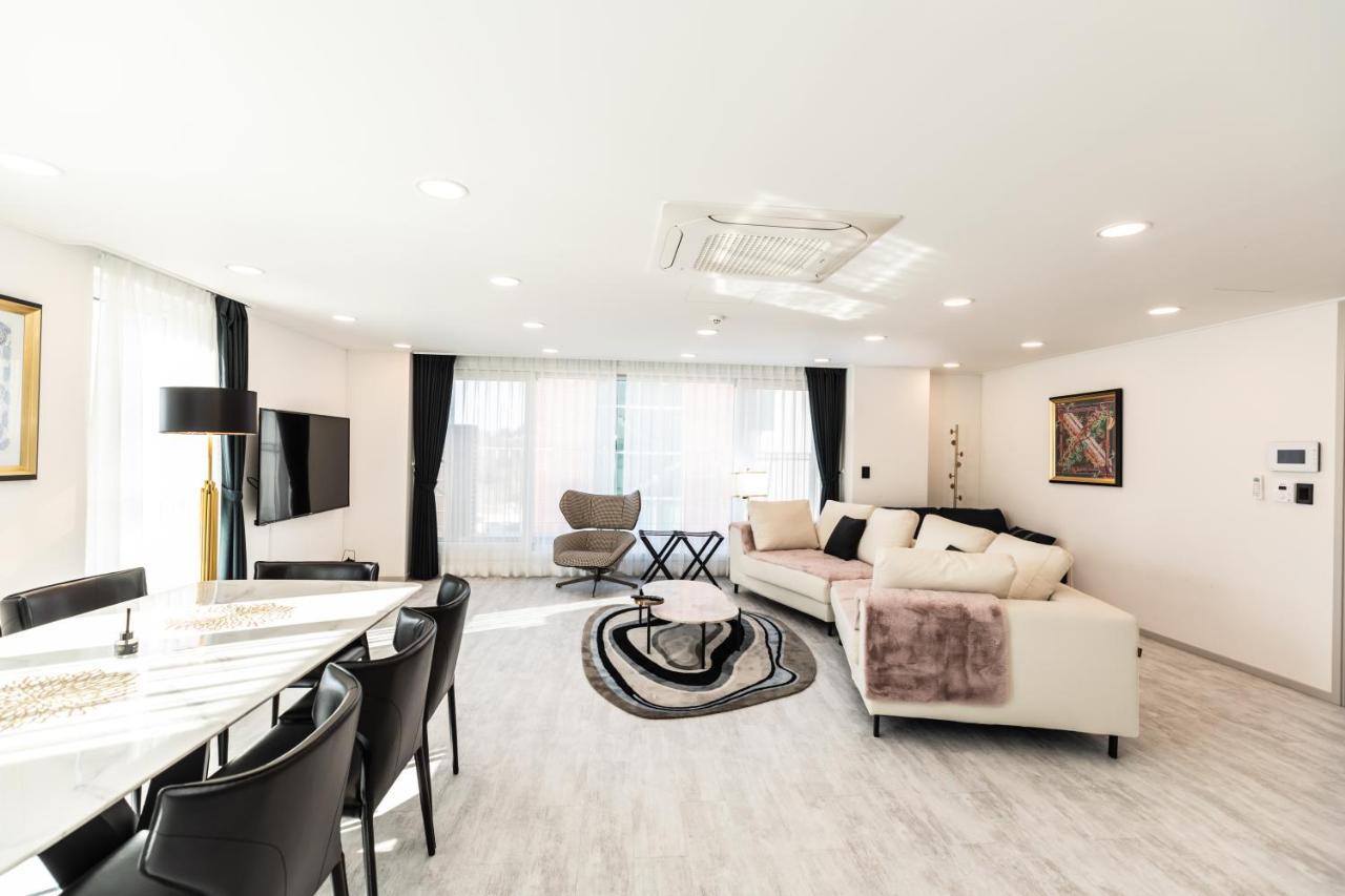 La Vie Est Belle Hotel Incheon Exterior photo
